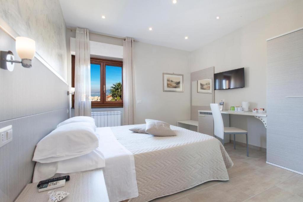 Rooms For Relax In Sorrento Bagian luar foto